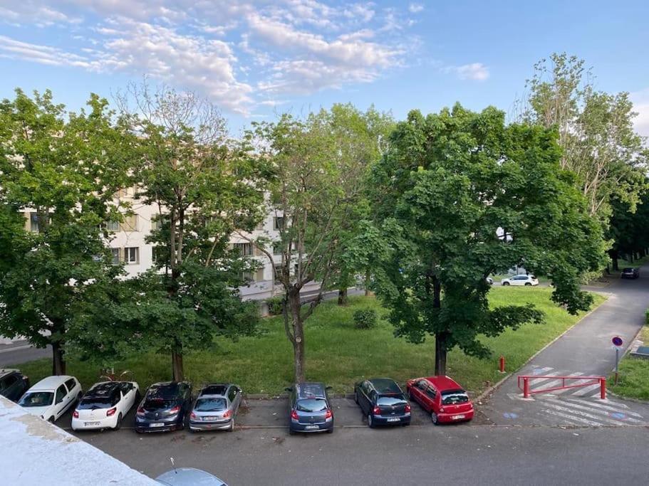 Joli Appartement Proche Metro Lyon Exteriér fotografie